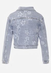 Renee - Niebieska Jeansowa Kurtka Cropped z Bawełną i Wiskozą w Kwiatowy Print Malwira. Okazja: na co dzień. Kolor: niebieski. Materiał: jeans, wiskoza, bawełna. Wzór: kwiaty, nadruk. Sezon: wiosna. Styl: casual #6