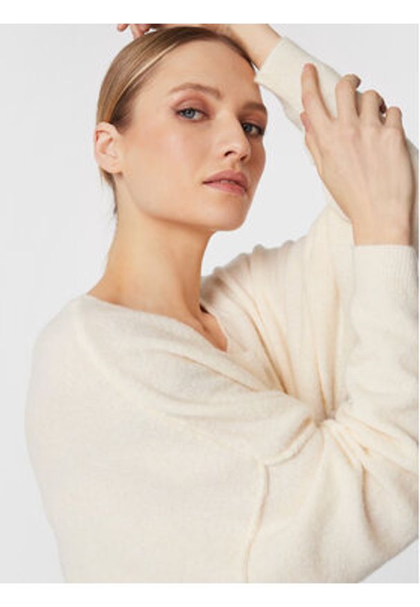 AMERICAN VINTAGE - American Vintage Sweter Damsville DAM225H22 Écru Relaxed Fit. Materiał: syntetyk. Styl: vintage