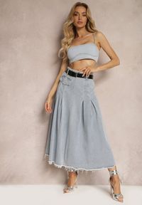 Renee - Jasnoniebieska Rozkloszowana Spódnica Jeansowa z Paskiem w Komplecie Grinna. Kolor: niebieski. Materiał: jeans