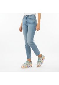 Sneakersy damskie Laura Vita, perforowana cholewka oraz podwyższona podeszwa z ozdobnym wzorem na boku, kolorowe, 64 SL26803B-64. Okazja: na spacer, na co dzień. Zapięcie: sznurówki. Szerokość cholewki: normalna. Wzór: kolorowy. Sezon: wiosna, lato. Styl: casual #4