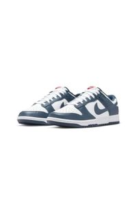 Nike - Dunk Low Valerian Blue. Kolor: niebieski. Sport: turystyka piesza #1
