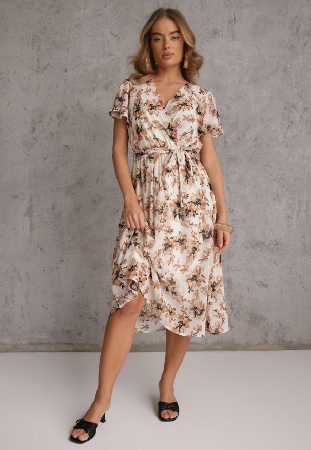 Renee - Pomarańczowa Kopertowa Sukienka z Wiązanym Paskiem w Kwiatowy Print z Brokatem Runewea. Okazja: na randkę. Kolor: pomarańczowy. Wzór: kwiaty, nadruk. Typ sukienki: kopertowe. Styl: boho