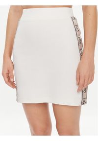 Guess Spódnica mini Cymone V3BD03 KB3P2 Beżowy Regular Fit. Kolor: beżowy. Materiał: bawełna