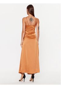 YAS Sukienka koktajlowa 26031521 Brązowy Regular Fit. Kolor: brązowy. Materiał: syntetyk. Styl: wizytowy