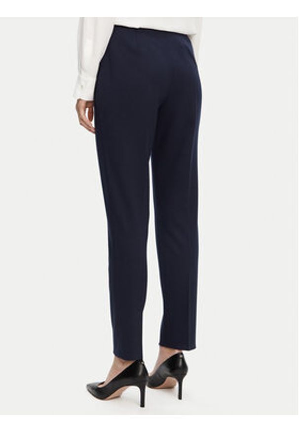 BOSS Chinosy Tiluna 50535203 Granatowy Slim Fit. Kolor: niebieski. Materiał: syntetyk, wiskoza