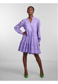 YAS Sukienka 26027162 Fioletowy Regular Fit. Kolor: fioletowy. Materiał: bawełna