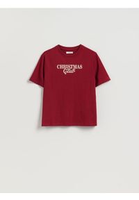Reserved - T-shirt ze świątecznym motywem - bordowy. Kolor: czerwony. Materiał: dzianina, bawełna. Styl: wizytowy