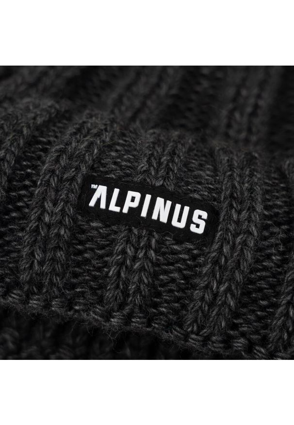 Czapka trekkingowa zimowa Alpinus Nuorgam. Kolor: szary. Sezon: zima. Styl: sportowy