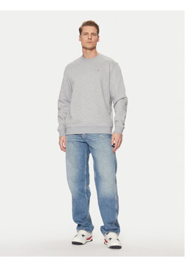 Tommy Jeans Jeansy Jaimie DM0DM21170 Niebieski Relaxed Fit. Kolor: niebieski