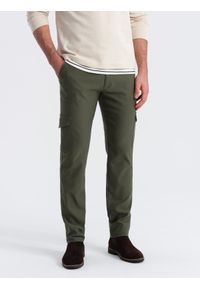 Ombre Clothing - Spodnie męskie materiałowe REGULAR z kieszeniami cargo - ciemnooliwkowe V1 - Rozmiar: S. Kolor: oliwkowy. Materiał: materiał