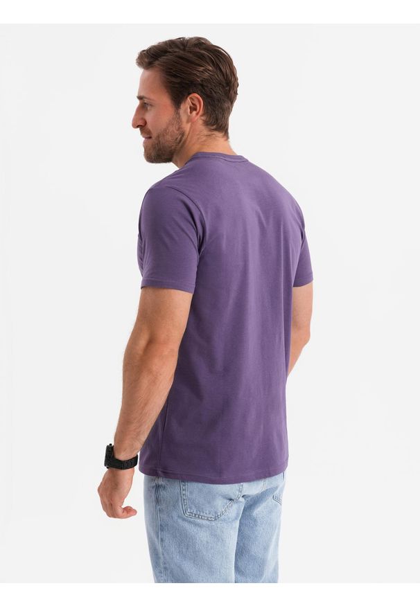 Ombre Clothing - Męski klasyczny bawełniany T-shirt BASIC - fioletowy V13 OM-TSBS-0146 - XXL. Okazja: na co dzień. Kolor: fioletowy. Materiał: bawełna. Styl: klasyczny