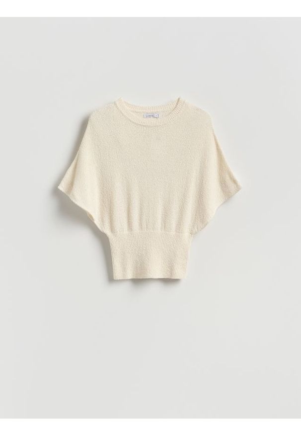 Reserved - Sweter z kimonowym rękawem - kremowy. Kolor: kremowy. Materiał: dzianina, bawełna