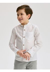 Reserved - Koszula regular fit - biały. Kolor: biały. Materiał: tkanina, bawełna #1