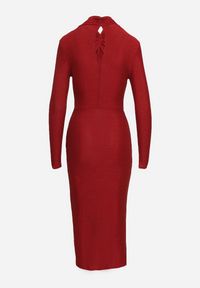 Born2be - Bordowa Brokatowa Sukienka z Asymetrycznymi Marszczeniami Alissel. Okazja: na imprezę. Kolor: czerwony. Materiał: skóra. Długość rękawa: długi rękaw. Typ sukienki: asymetryczne. Styl: wizytowy, klasyczny, rockowy #2