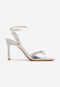 Renee - Srebrne Sandały VICES na Szpilce z Kwadratowym Noskiem Viviene. Okazja: na wesele, na ślub cywilny. Zapięcie: sprzączka. Kolor: srebrny. Obcas: na szpilce. Styl: elegancki. Wysokość obcasa: średni #8