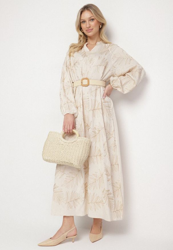 Born2be - Jasnobeżowa Wiskozowa Sukienka z Metaliczną Nicią i Haftami Norvezira. Okazja: na co dzień, na spacer. Typ kołnierza: dekolt w serek. Kolor: beżowy. Materiał: wiskoza. Długość rękawa: długi rękaw. Wzór: haft. Typ sukienki: proste. Styl: elegancki, casual