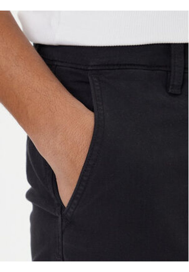 Levi's® Chinosy Standard II 17196-0005 Czarny Tapered Fit. Kolor: czarny. Materiał: bawełna