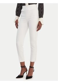 Elisabetta Franchi Spodnie materiałowe PA-170-61E2-V290 Biały Regular Fit. Kolor: biały. Materiał: syntetyk #1