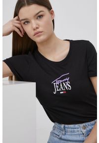 Tommy Jeans T-shirt damski kolor czarny. Okazja: na co dzień. Kolor: czarny. Materiał: dzianina, bawełna. Wzór: nadruk. Styl: casual
