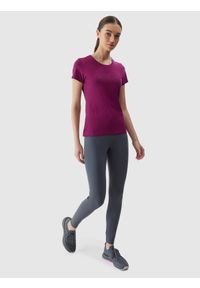 4f - T-shirt slim z nadrukiem damski - fioletowy. Okazja: na co dzień. Kolor: fioletowy. Materiał: bawełna, elastan, materiał, jersey, dzianina. Długość rękawa: krótki rękaw. Długość: krótkie. Wzór: nadruk. Styl: casual, sportowy #2