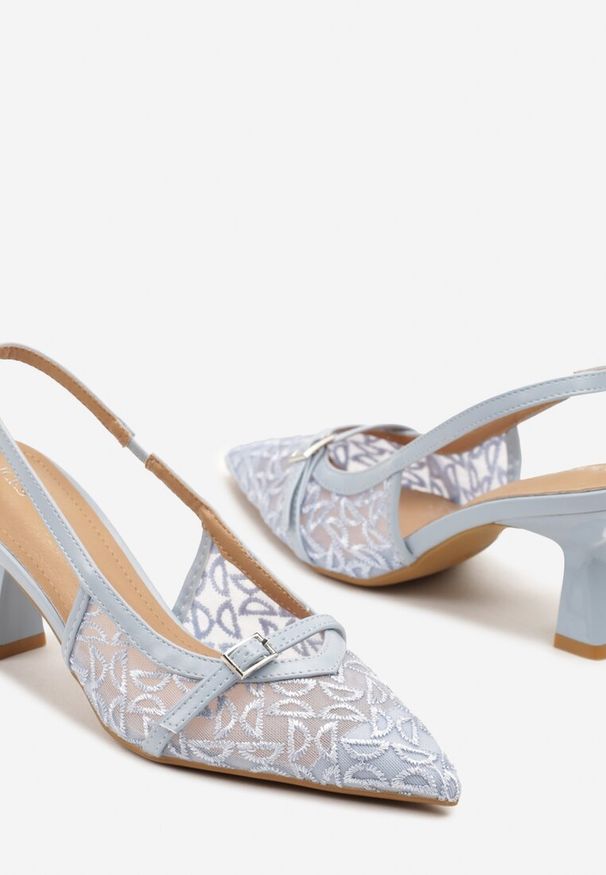 Renee - Niebieskie Sandały Vices na Obcasie z Haftowanej Siateczki Telaniriel. Okazja: na co dzień. Kolor: niebieski. Materiał: jeans. Wzór: haft. Obcas: na obcasie. Styl: elegancki, casual. Wysokość obcasa: średni