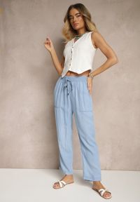 Renee - Niebieskie Spodnie z Bawełną High Waist Ozdobione Wiązaniem Calwia. Okazja: na co dzień. Stan: podwyższony. Kolor: niebieski. Materiał: bawełna. Wzór: aplikacja. Sezon: lato, wiosna. Styl: casual, elegancki #1