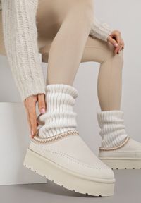 Born2be - Beżowe Śniegowce Ocieplone na Platformie z Ozdobnym Wyszywaniem Reitenna. Okazja: na co dzień. Kolor: beżowy. Materiał: jeans. Obcas: na platformie. Styl: elegancki, casual, klasyczny