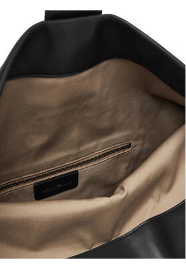 Emporio Armani Torebka EW002957 AF19663 UC001 Czarny. Kolor: czarny. Materiał: skórzane