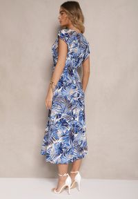 Renee - Niebieska Sukienka o Rozkloszowanym Fasonie z Bawełny w Liście Lanadena. Okazja: na co dzień. Kolor: niebieski. Materiał: bawełna. Długość rękawa: krótki rękaw. Sezon: lato. Typ sukienki: rozkloszowane. Styl: casual