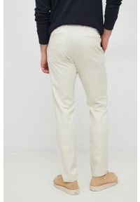 Sisley spodnie męskie kolor beżowy dopasowane. Kolor: beżowy #3