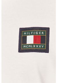 TOMMY HILFIGER - Tommy Hilfiger - Polo. Typ kołnierza: polo. Kolor: biały. Materiał: bawełna, dzianina. Długość: krótkie. Wzór: gładki #2