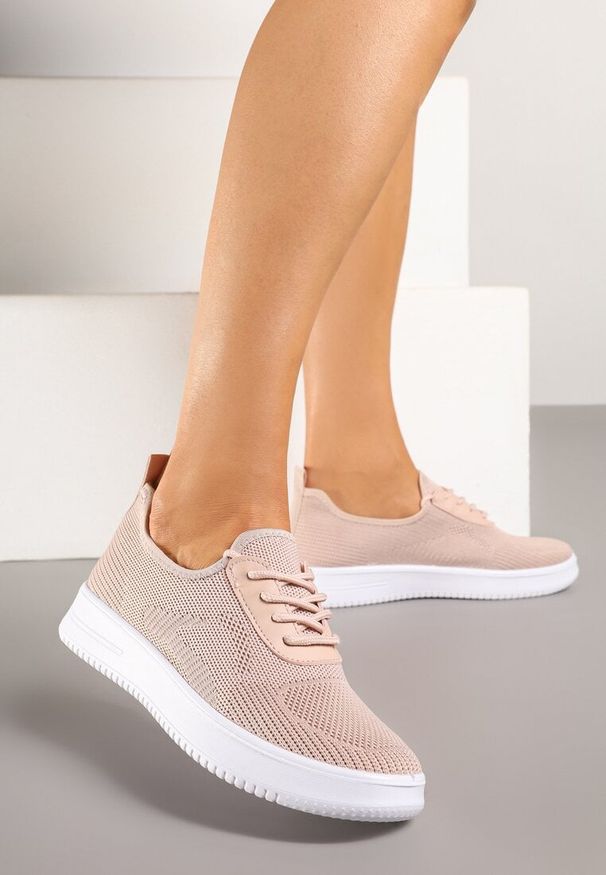 Renee - Różowe Siateczkowe Buty Sportowe Sneakersy Eravessa. Okazja: na co dzień. Kolor: różowy. Materiał: jeans, materiał