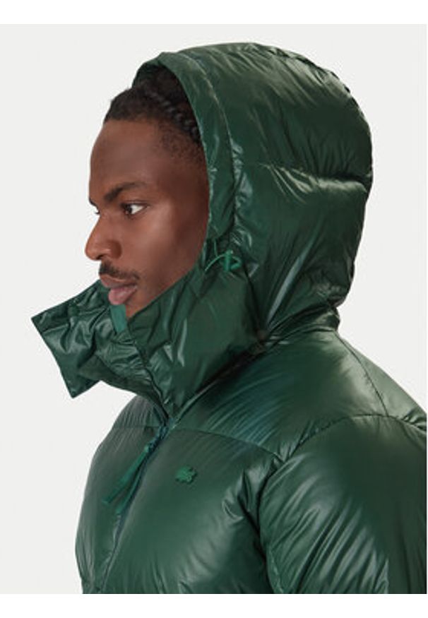 Lacoste Kurtka puchowa BH5096 Zielony Regular Fit. Kolor: zielony. Materiał: syntetyk