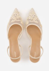 Renee - Beżowe Szpilki VICES Slingback z Noskami w Szpic Ozdobionymi Haftem i Koralikami Laraidina. Zapięcie: pasek. Kolor: beżowy. Materiał: satyna. Wzór: haft, aplikacja. Obcas: na szpilce #4