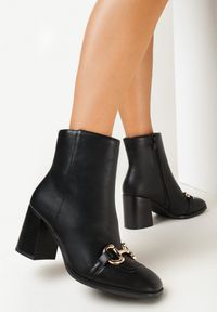 Born2be - Czarne Botki na Słupku z Klamerką na Nosku Gafiro. Zapięcie: zamek. Kolor: czarny. Materiał: materiał. Sezon: jesień, zima. Obcas: na słupku. Styl: klasyczny. Wysokość obcasa: średni #5