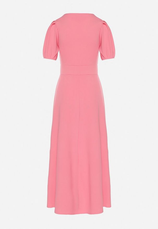 Born2be - Różowa Sukienka Rozkloszowana z Trójkątnym Dekoltem Efralinae. Okazja: na imprezę, na spacer. Kolor: różowy. Sezon: lato. Typ sukienki: rozkloszowane. Styl: elegancki, klasyczny