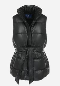 Born2be - Czarna Kamizelka z Ekoskóry Pikowana z Wiązanym Paskiem Talos. Kolor: czarny. Materiał: skóra, materiał. Długość rękawa: bez rękawów. Wzór: aplikacja, paski #6