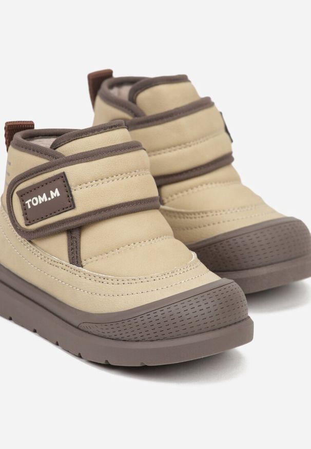 Born2be - Beżowe Botki Sportowe z Przeszyciami i Rzepem Mevidava. Okazja: na co dzień. Zapięcie: rzepy. Kolor: beżowy. Materiał: jeans. Styl: sportowy