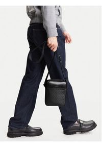 Calvin Klein Saszetka Ck Sleek Reporter S Mono K50K512883 Czarny. Kolor: czarny. Materiał: skóra