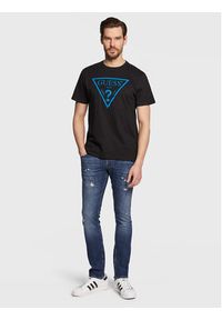 Guess T-Shirt Reflective Logo M3GI44 K9RM1 Czarny Slim Fit. Kolor: czarny. Materiał: bawełna