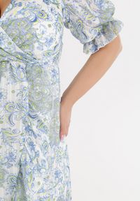 Born2be - Biała Sukienka Darorgon. Kolor: biały. Wzór: aplikacja. Sezon: lato. Typ sukienki: kopertowe. Styl: wakacyjny, boho #4