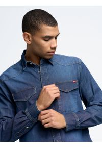 Big-Star - Koszula męska jeansowa Chuck 578. Kolor: niebieski. Materiał: jeans. Długość rękawa: długi rękaw. Długość: długie. Styl: klasyczny #5