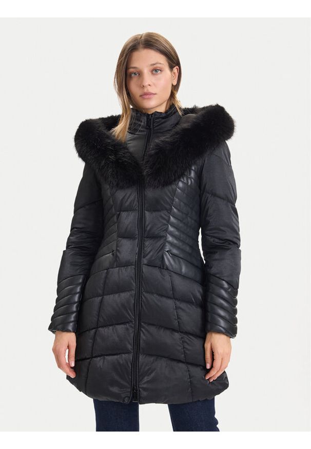 Guess Kurtka zimowa New Oxana W4BL61 WGLZ0 Czarny Regular Fit. Kolor: czarny. Materiał: syntetyk. Sezon: zima