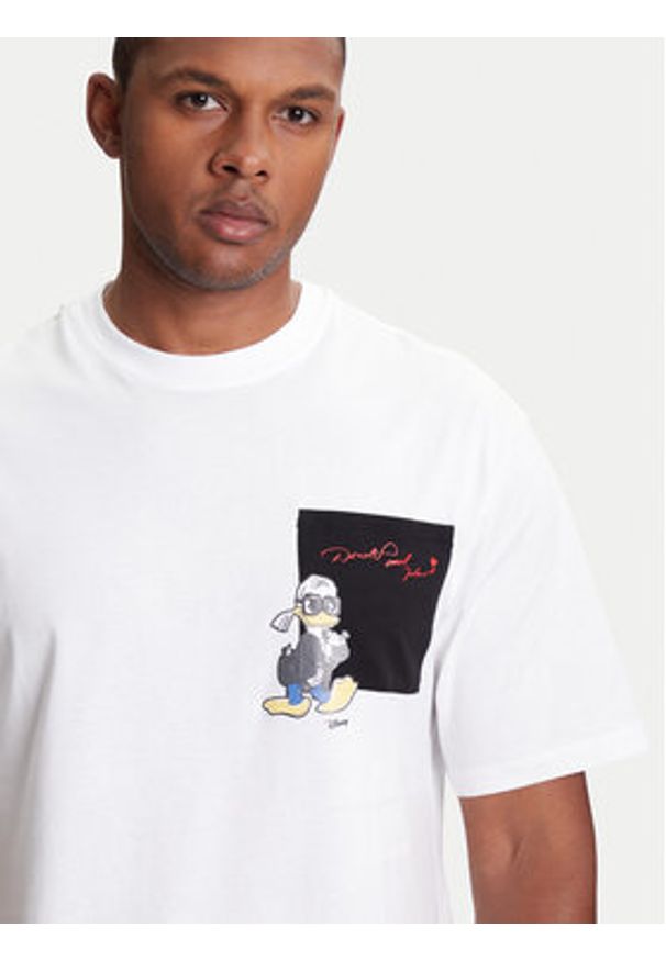 Karl Lagerfeld - KARL LAGERFELD T-Shirt 755097 553270 Biały Regular Fit. Typ kołnierza: dekolt w karo. Kolor: biały. Materiał: bawełna
