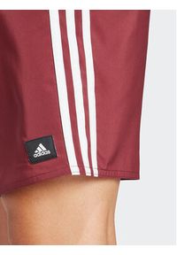 Adidas - adidas Szorty kąpielowe 3-Stripes CLX IR9426 Bordowy Regular Fit. Kolor: czerwony. Materiał: syntetyk #5