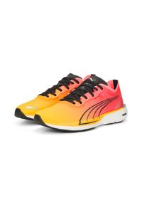 Buty do biegania dla kobiet Puma Liberate Nitro. Kolor: różowy. Sport: bieganie #1