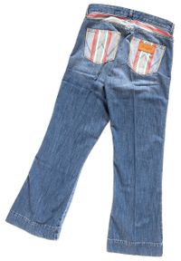 Wrangler - WRANGLER CROPPED FLARE DISCO STRIPES W2308799Y. Sezon: lato. Styl: retro #5