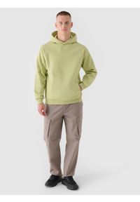 4f - 4F Bluza dresowa nierozpinana z kapturem męska 4F x Robert Lewandowski - zielona L. Okazja: na co dzień. Typ kołnierza: kaptur. Kolor: zielony. Materiał: dresówka. Długość rękawa: raglanowy rękaw. Wzór: aplikacja, gładki, ze splotem. Styl: sportowy, casual