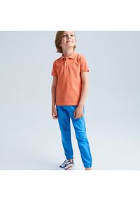 Reserved - T-shirt polo z haftem - Pomarańczowy. Typ kołnierza: polo. Kolor: pomarańczowy. Materiał: dzianina, bawełna. Wzór: haft #1