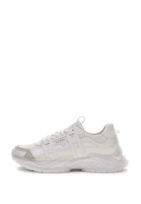 Guess Sneakersy 178499 Biały. Kolor: biały